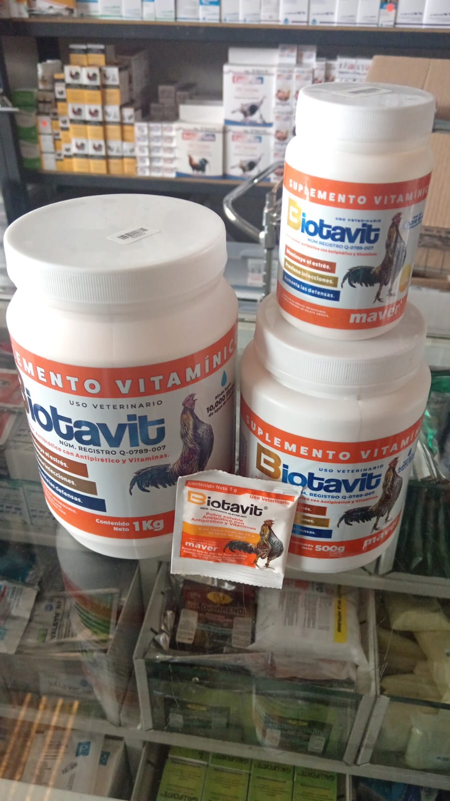Biotavit Suplemento Vitamínico Para Gallos (1 Kg)